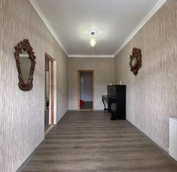 پانسیون Achela S Guesthouse