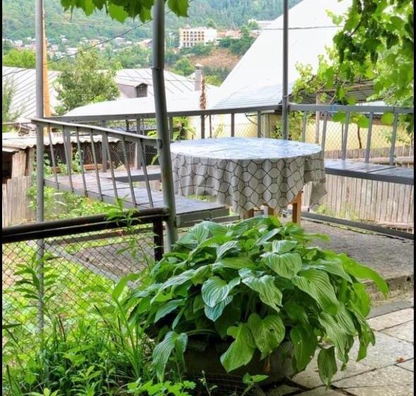 پانسیون Achela S Guesthouse