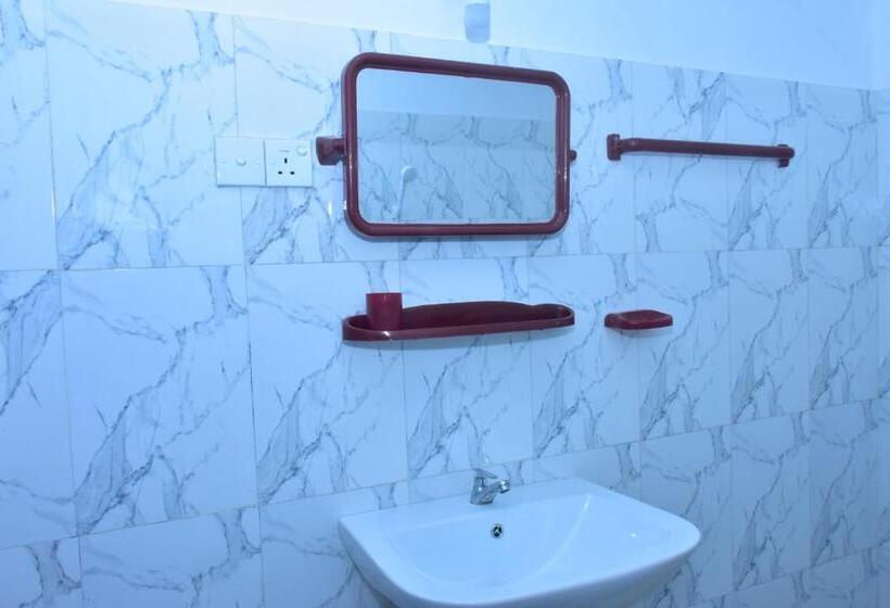 Pension Canal Side Safari Resort