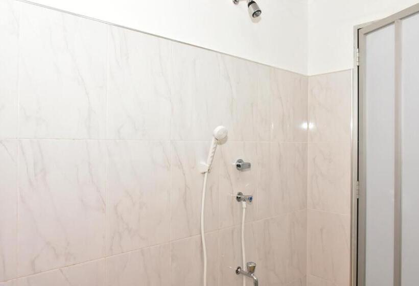 Pension Canal Side Safari Resort