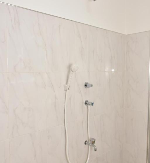 Pension Canal Side Safari Resort