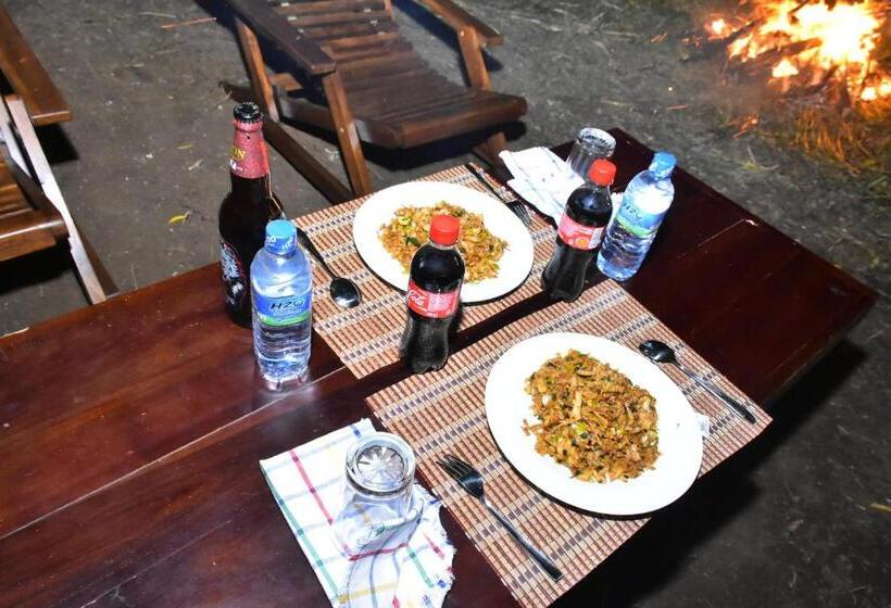 Pension Canal Side Safari Resort