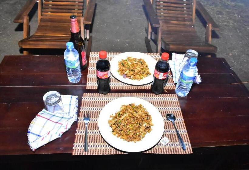 Pension Canal Side Safari Resort