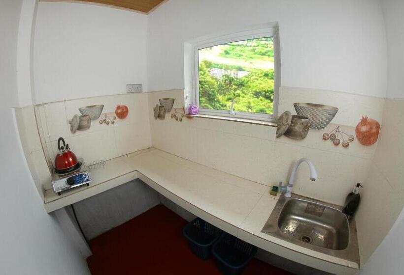 Пансион Gregory Hills