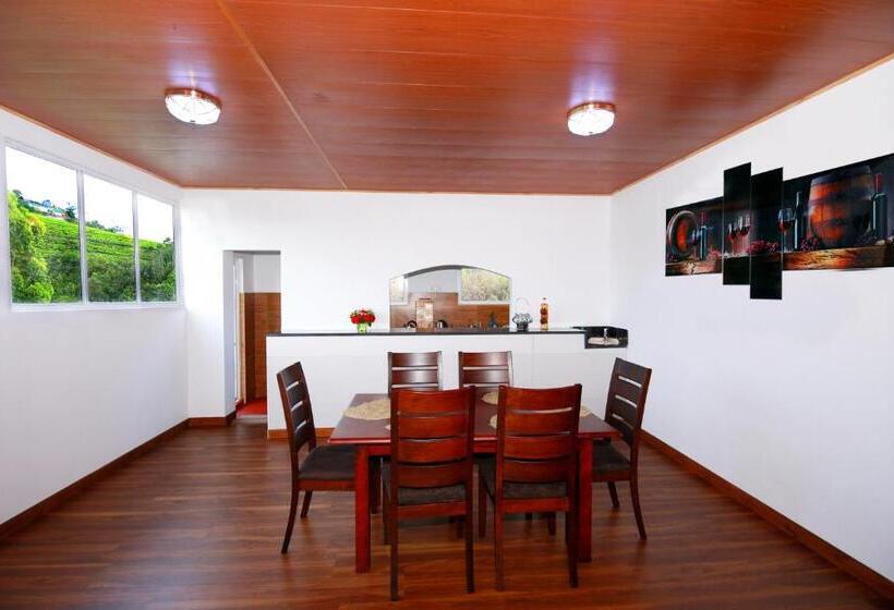 Пансион Gregory Hills