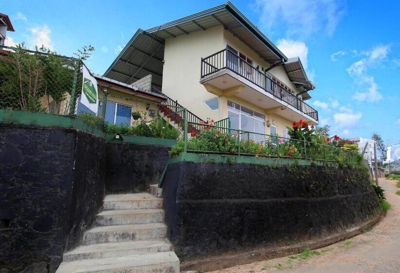 Пансион Gregory Hills