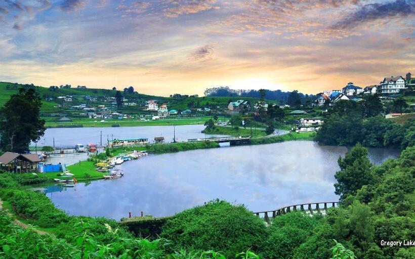 Пансион Gregory Hills