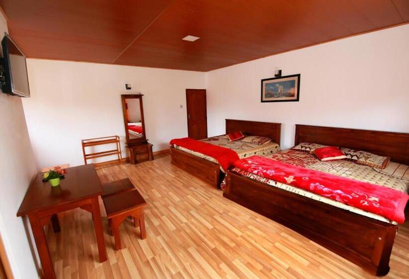 Пансион Gregory Hills