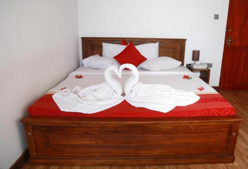 Пансион Gregory Hills