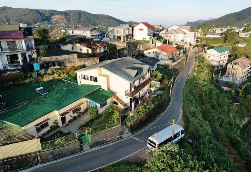 Пансион Gregory Hills