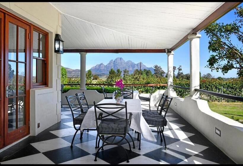 پانسیون Huguenot House