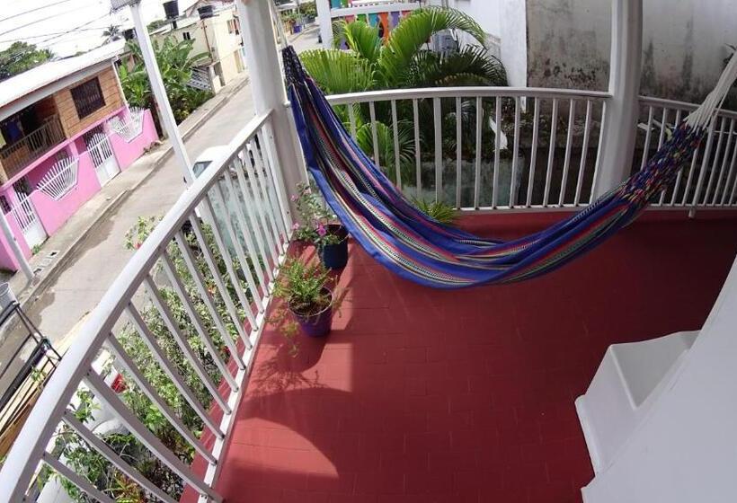 Пансион Marmows Place