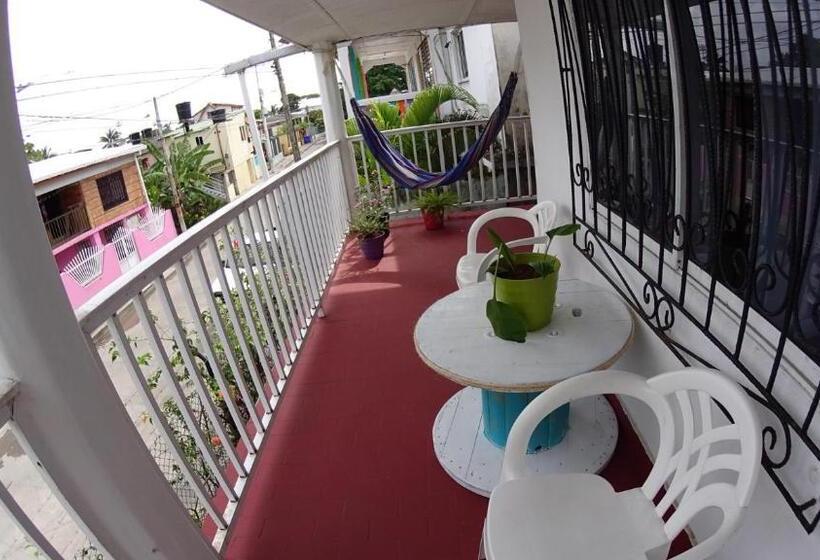 Пансион Marmows Place