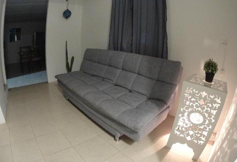 Пансион Marmows Place