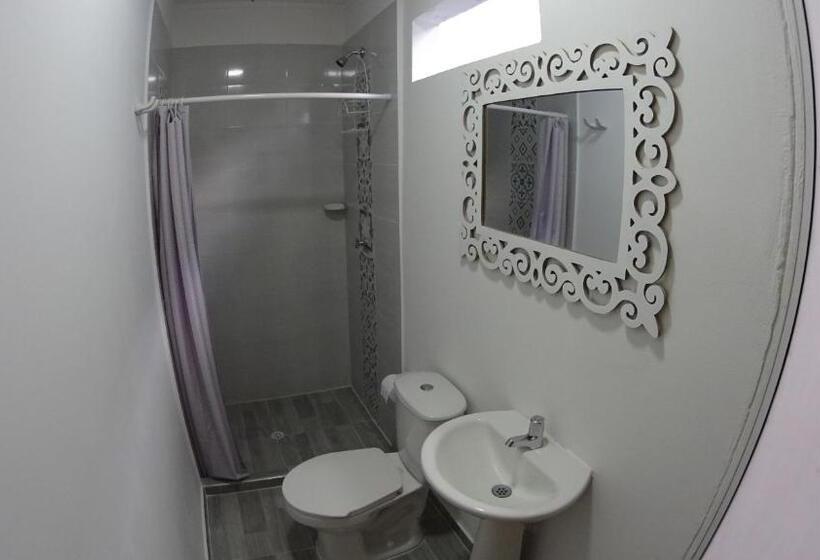 Пансион Marmows Place