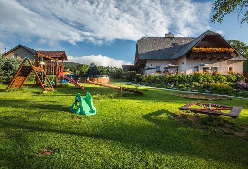 펜션 Penzion Pod šerákem