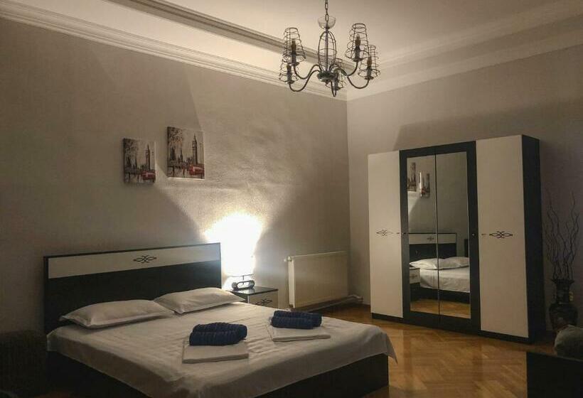 پانسیون Philia's Guest House