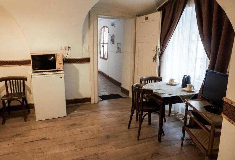 ペンション Pont Vendégház