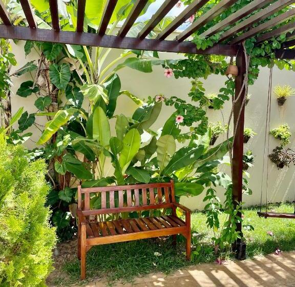 Пансион Recanto Maria Flor