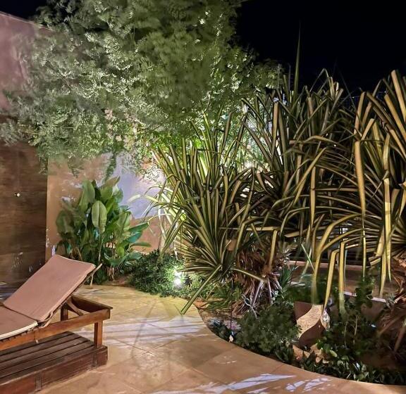 Пансион Recanto Maria Flor