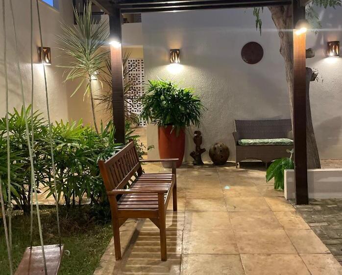 Пансион Recanto Maria Flor