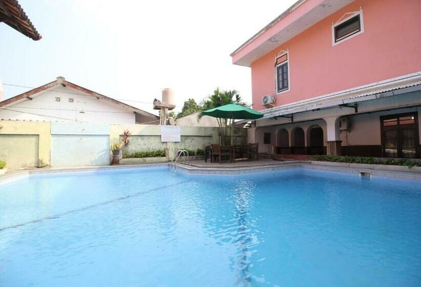 膳宿费 Reddoorz @ Mantrijeron 2