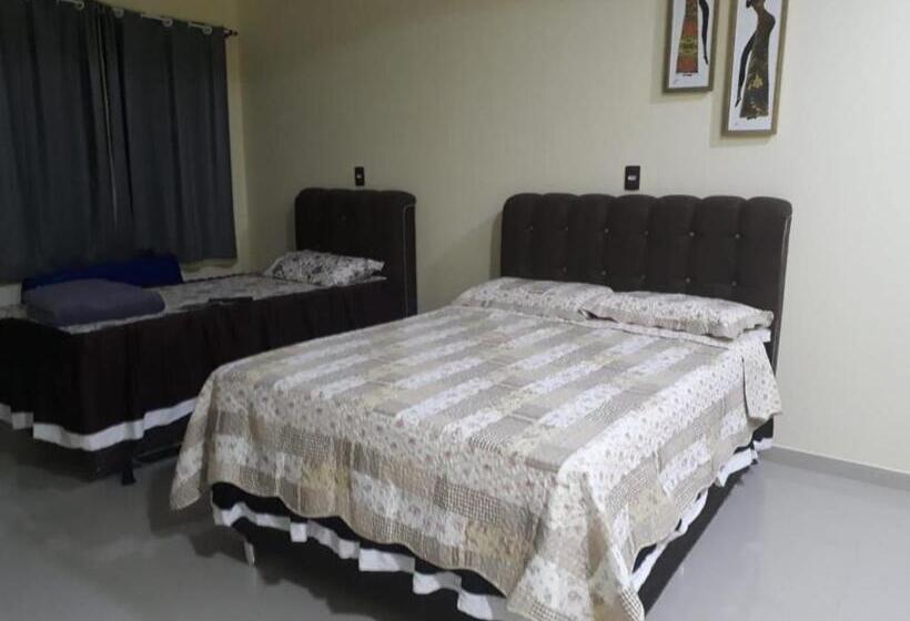 פנסיון Suites Flor De Lis