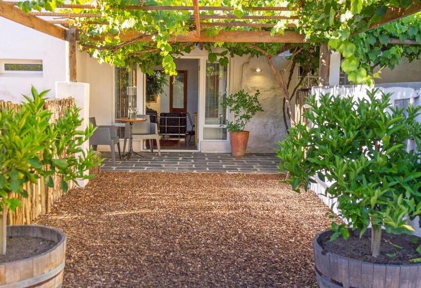 بنسيون The Barn On 62   Cottages