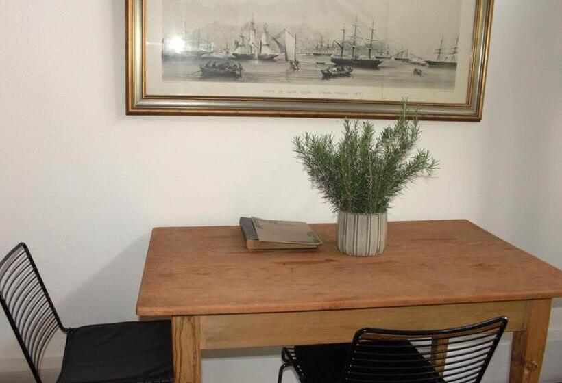 بنسيون The Barn On 62   Cottages