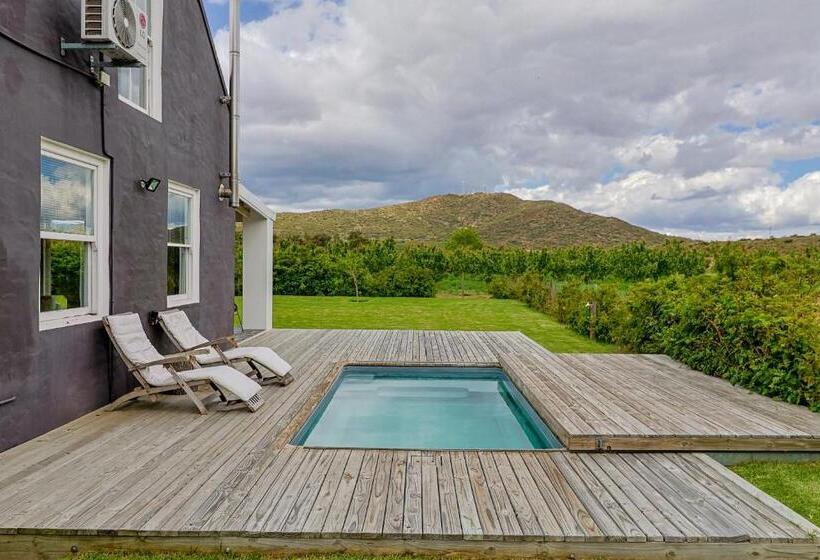 بنسيون The Barn On 62   Cottages