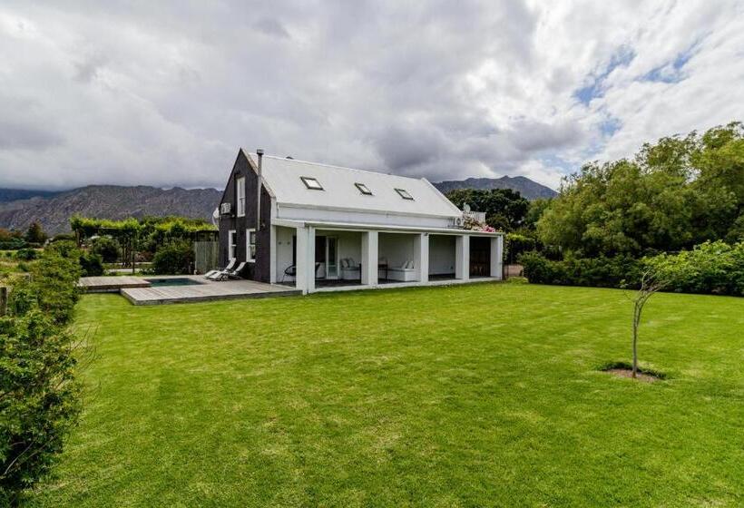 بنسيون The Barn On 62   Cottages