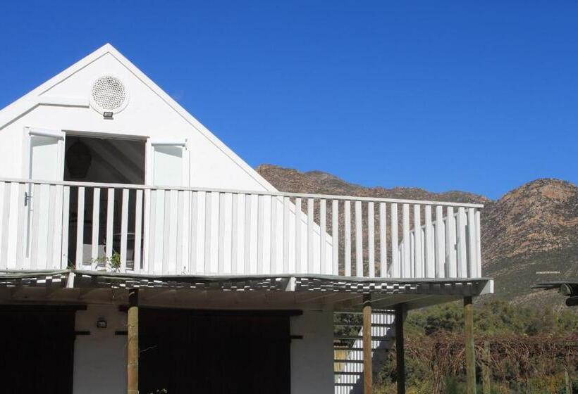 بنسيون The Barn On 62   Cottages