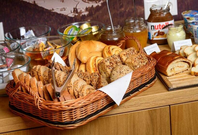 פנסיון Vila Emma