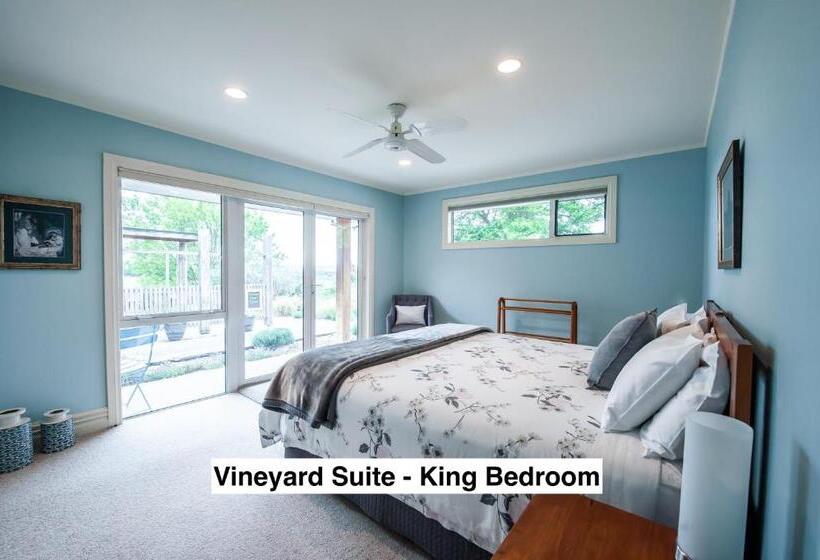 تختخواب و صبحانه Grey Ridge Vineyard Experience