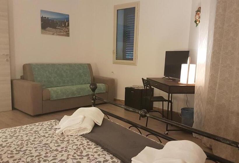 مبيت وإفطار La Porta Dell'alcantara