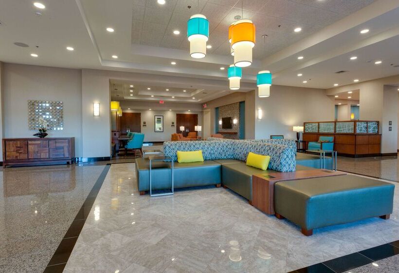 בית מלון כפרי Drury Inn & Suites Gainesville