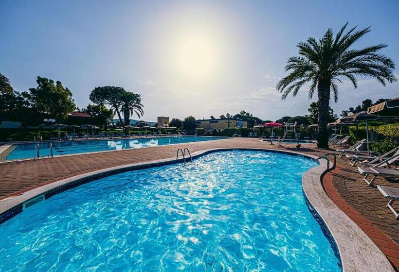 هتل Golfo Del Sole