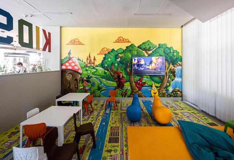 هتل Golfo Del Sole