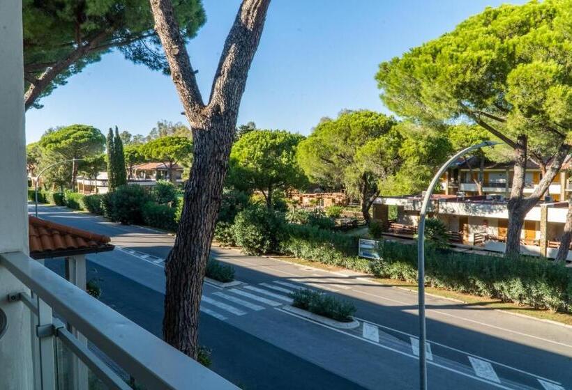 هتل Golfo Del Sole