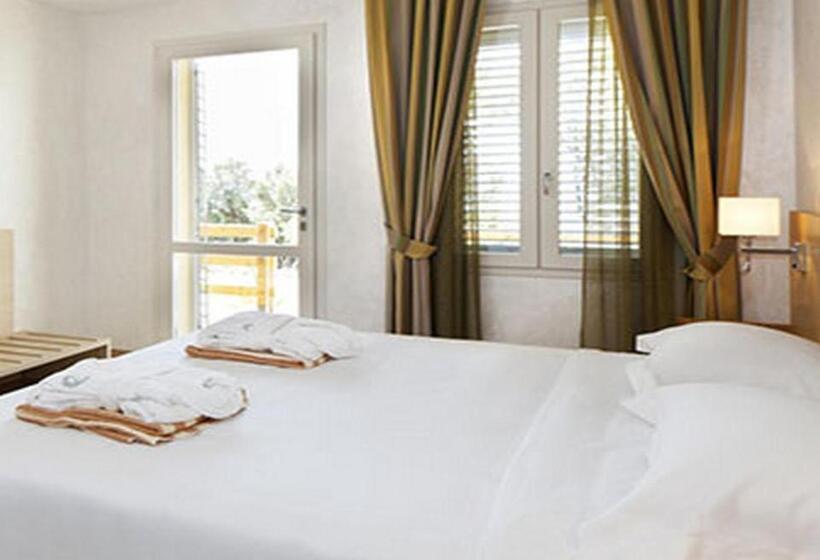 호텔 Golfo Del Sole