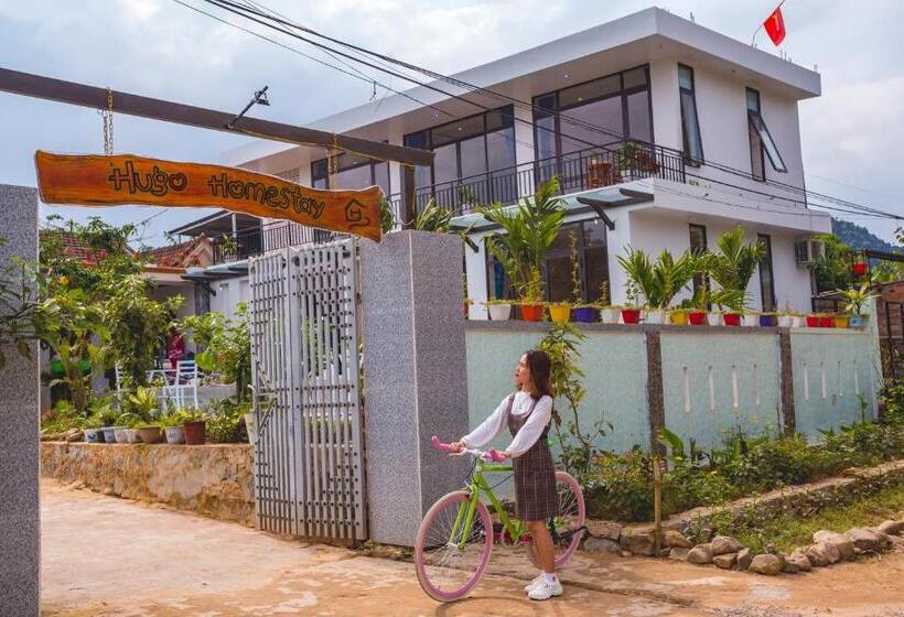 هتل Hugo Homestay