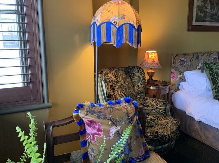 فندق Locanda On The Weir