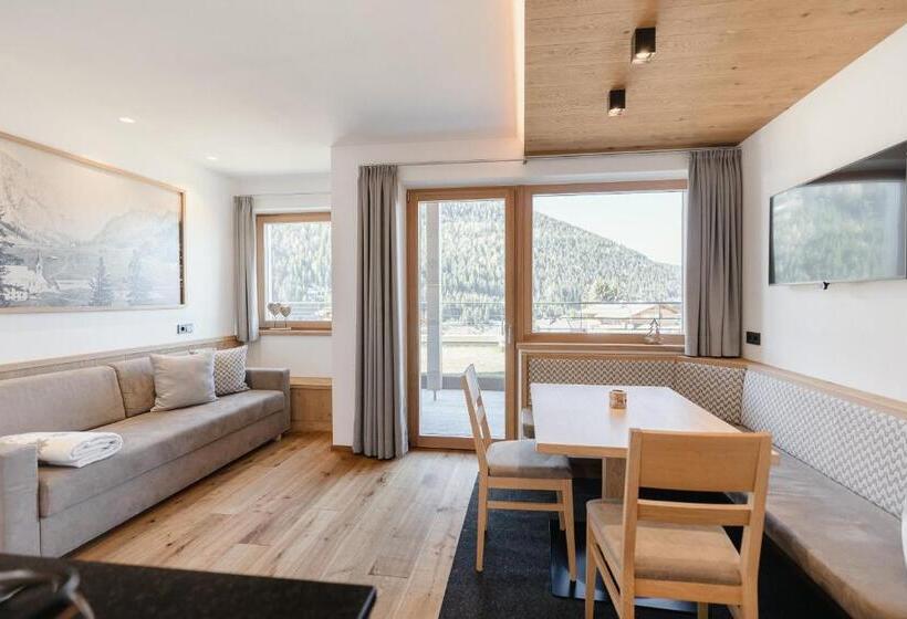 Luxury Chalet Plazola