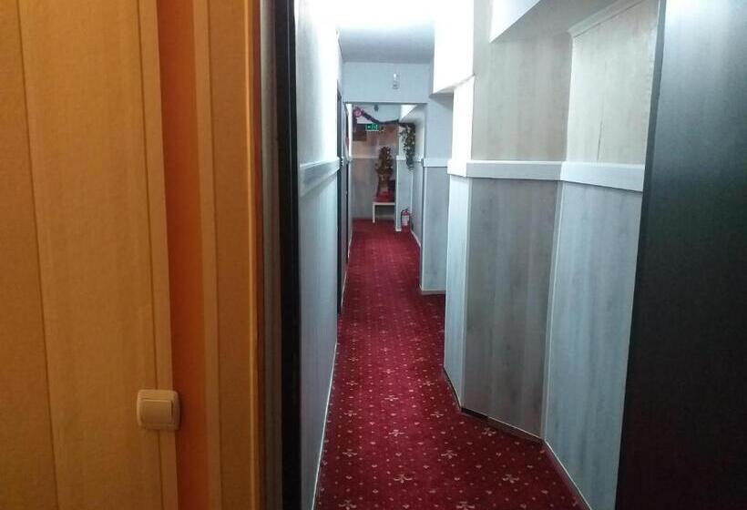 ペンション Casa Anemyra