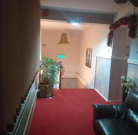 ペンション Casa Anemyra