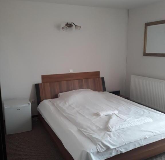 ペンション Casa Anemyra