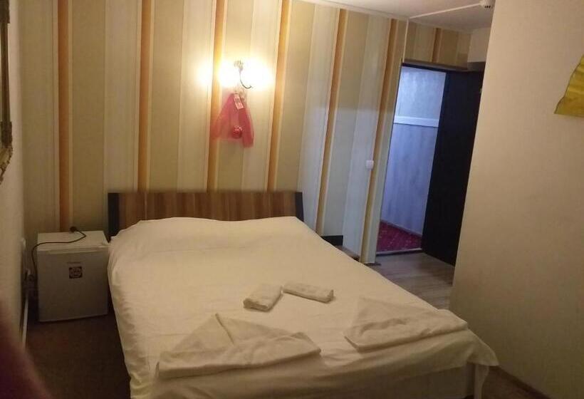 ペンション Casa Anemyra