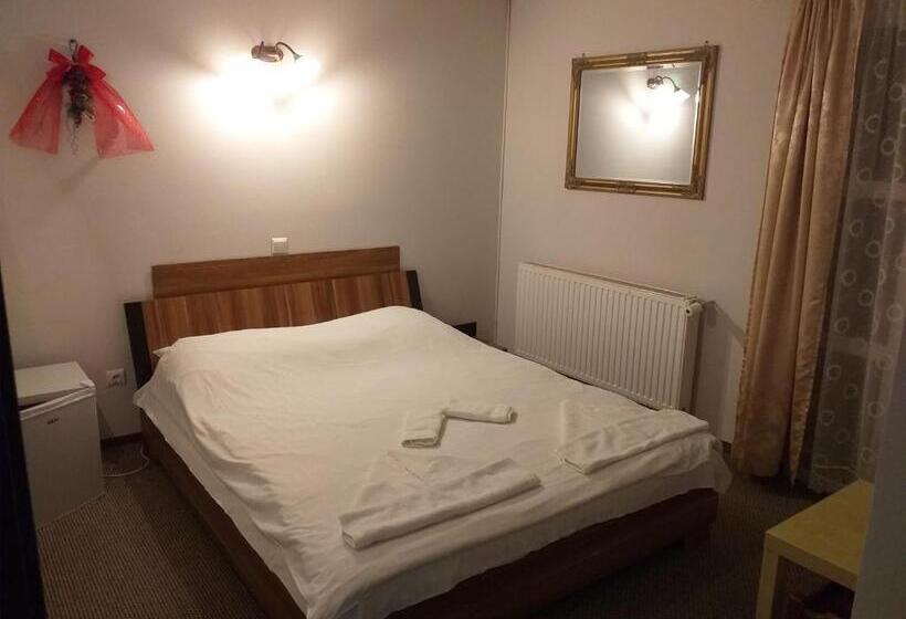 ペンション Casa Anemyra