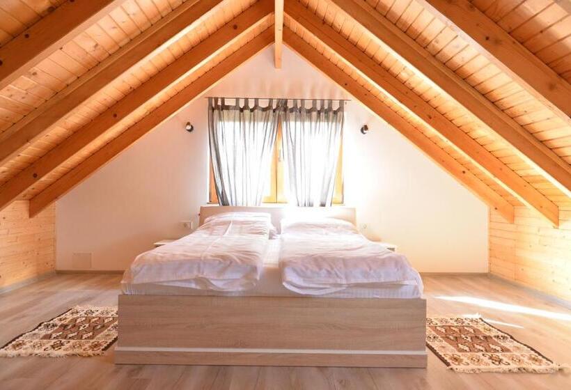 ペンション Casa Green Garden