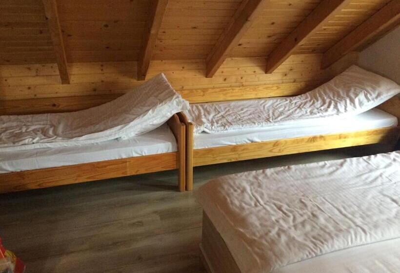 ペンション Casa Green Garden